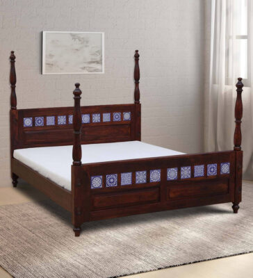 Kamchini Solid Wood Queen Size Poster Bed in Honey Oak Finish